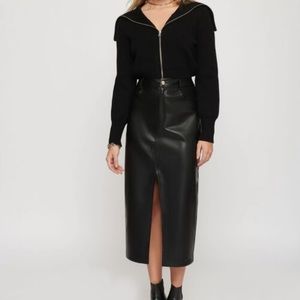 SOLD 💥 dynamite long black skirt